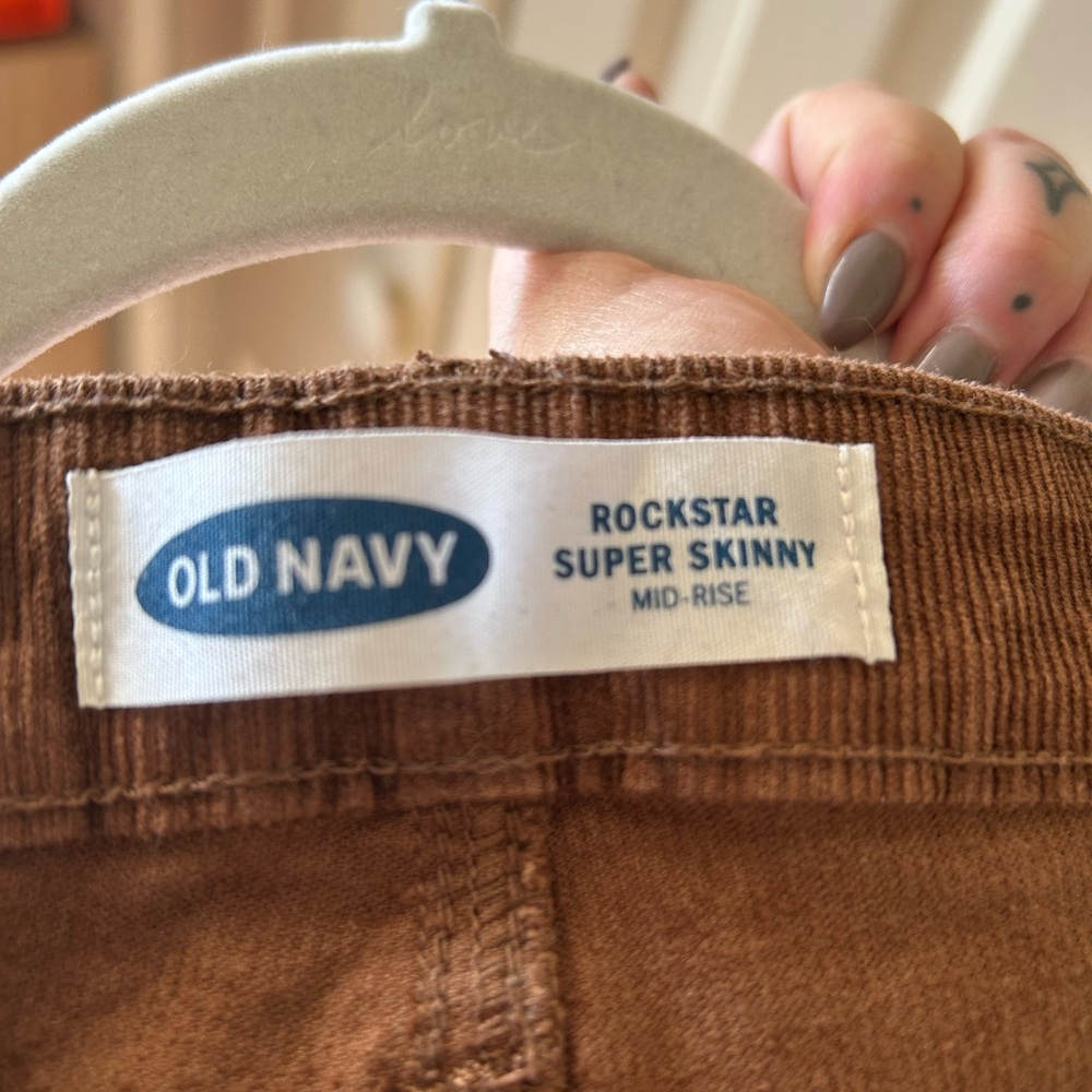 Old Navy Rockstar Super Skinny Mid-Rise Jeans - Brown corduroy cozy fall
